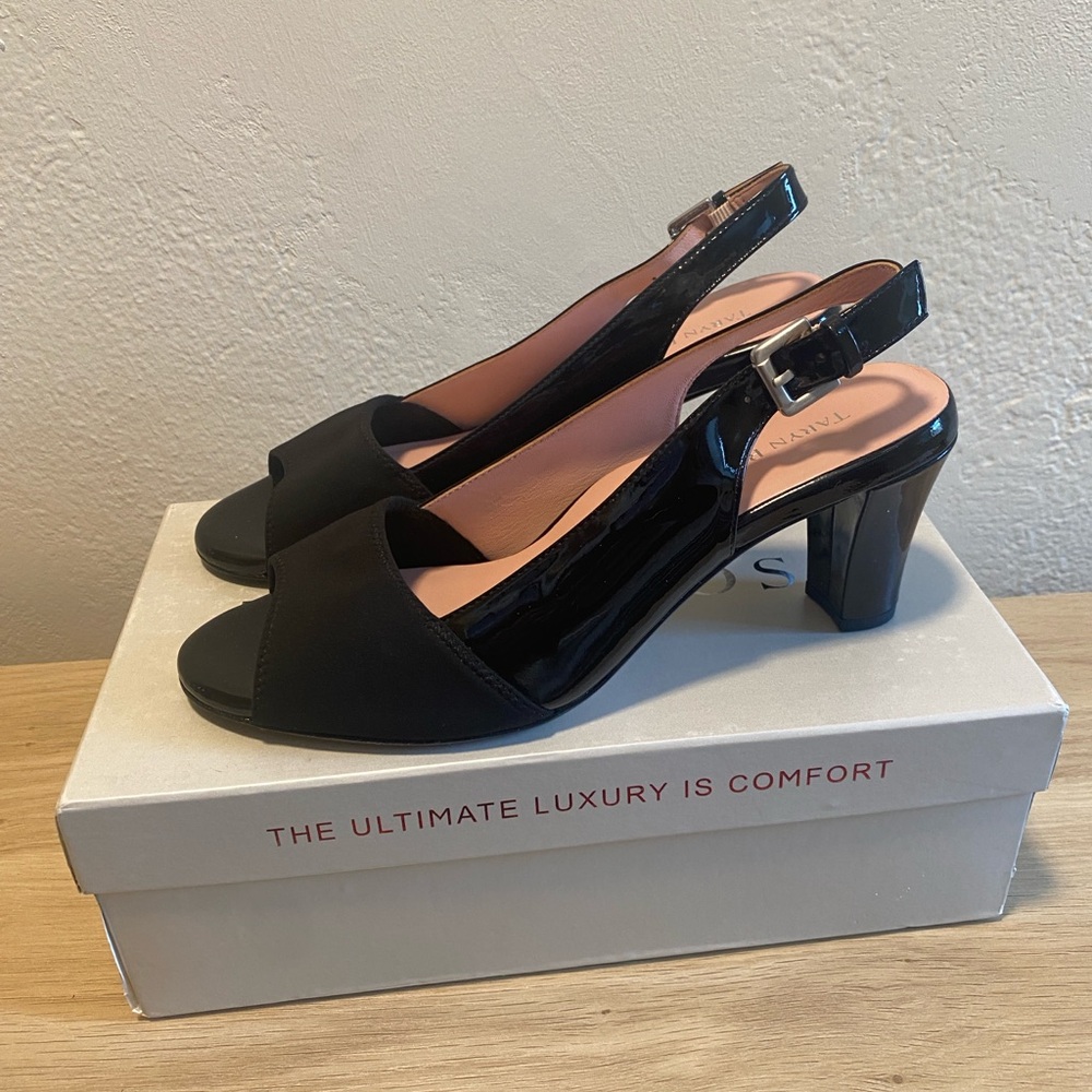 Taryn Rose Black Heels with Peep Toe and Medium Height